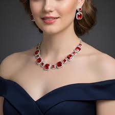 Pendant Set (Pendant + Earrings)